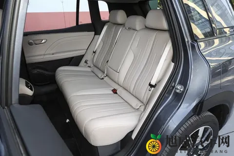 预售1268万元起，埃安i60开启预售，亏电油耗55L，适合家用-2