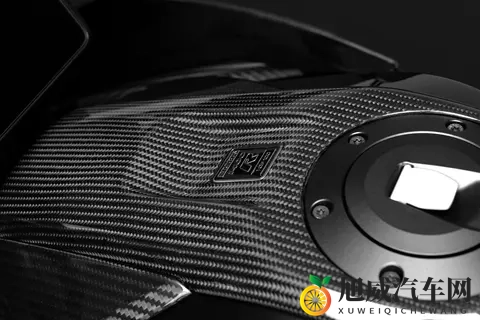 限量 100 部，KTM - 博速 2026 Brabus 1400 R 署名版-1