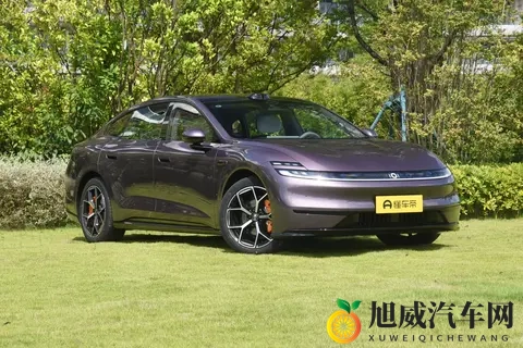 长安启源A06来袭，800V平台+6C闪充+激光雷达，这款新家轿香不香?-3