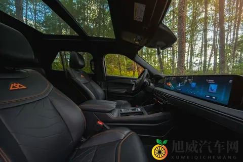 指导价3698万元，福特探险者昆仑穿越版上市-2