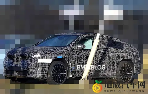 宝马第二款纯电轿跑 SUV：iX4 渲染图首曝，溜背造型、运动风格-1
