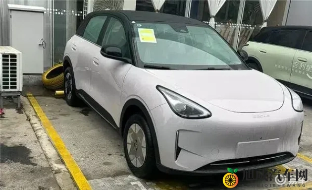 黄色APP下载安装：智能驾驶与新能源汽车，未来出行新体验-2