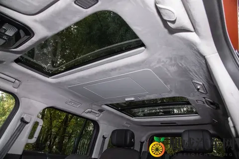 值得冲!纵横G700深度实测:能渡江河、能跑高速,还带卫星通讯-2