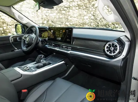 又一国产硬派SUV，最小离地间隙224mm，升级智驾座舱，2498万起-2