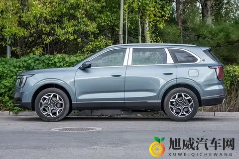 磁悬浮底盘+智能配置,这台七座SUV真能让家用车开出高级感?-1