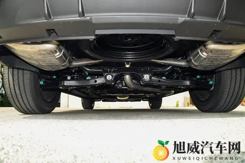 999万起买七座SUV，能装能省，还越级豪华？-1