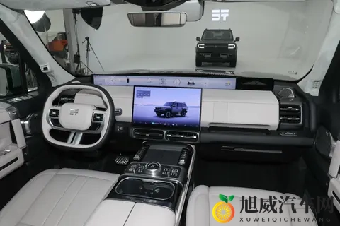 3299万元起售，20T插混+四驱，硬派SUV纵横G700适合家用？-2