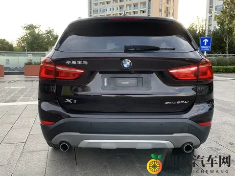 二手宝马X1：10万出头，圆你蓝天白云梦！-3