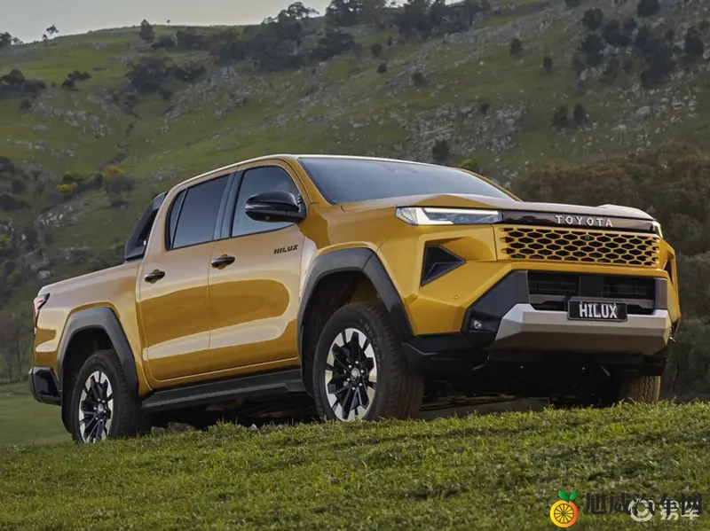 丰田全新Hilux正式发布：燃油_纯电双动力-1