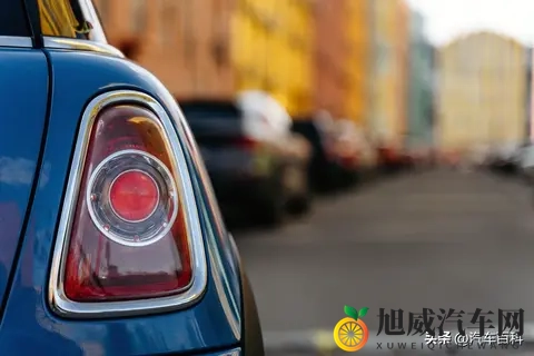 为什么说开车犹豫是大忌，有很大的安全隐患？-3