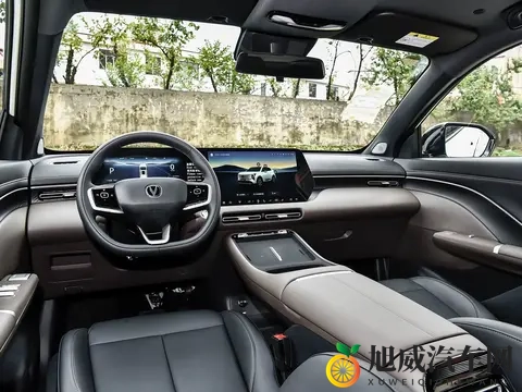 新款长安CS55 PLUS PHEV，新增天枢驾驶辅助视觉版，售价1129万元-2