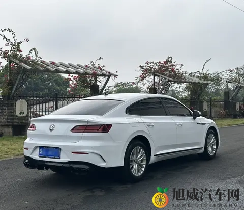 10万出头，圆你轿跑梦！2019款大众CC一手车-2
