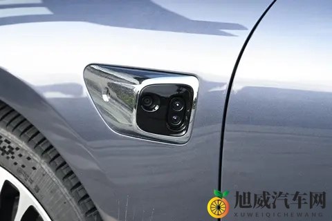 新款享界S9上市，新能源中大型轿车新选择-2