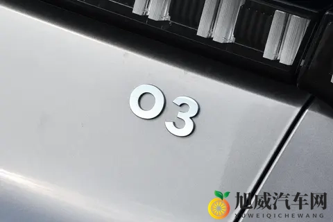 限时售价1038万起，操控、动力、智能都有提升，值得选吗？-3