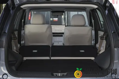 AION i60增程版：亏电油耗低至55L，续航超1200km，1268万起！-3