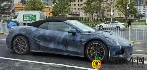 腾势Z敞篷跑车曝光！比亚迪的首款敞篷跑车！-1