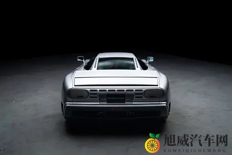 布加迪EB110 GT为什么会对品牌具有深刻影响？-3
