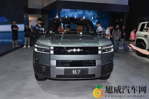 2198万，兼顾全家出游与驾驶乐趣，这台方盒子SUV可以考虑-3