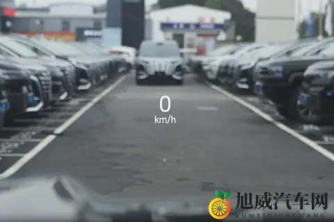 方程豹钛7 买得钛对了！满油电跑1300公里  970L后备箱直逼小货车-3