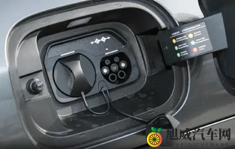 首月销量破2万！方程豹钛7以硬派设计与科技配置赢得市场-1