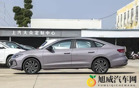 大众朗逸Pro实车下线！设计大幅升级，两种前脸，神似帕萨特Pro-3