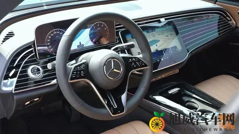 BBA不行了？在国产新能源多轮围剿下，为何唯独奔驰E级还能坚挺？-3