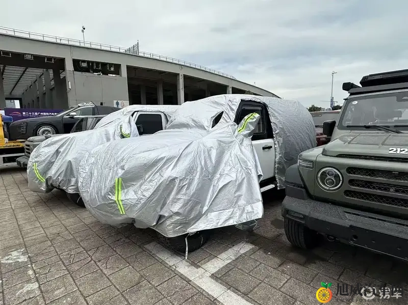 212 T01 60周年纪念版和皮卡版车型将亮相-1