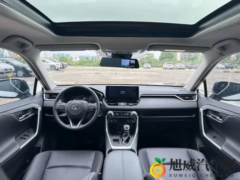 15万预算买燃油车，就看这三款，开十年还能卖5万-1