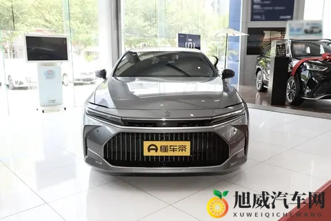 进口中大型车，皇冠哪一款值得选？试驾分析，配置够用动力直观！-3