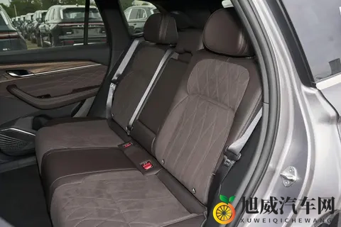 吉利放大招了！推出全新东方曜系列，能否延续星越L的辉煌？-3