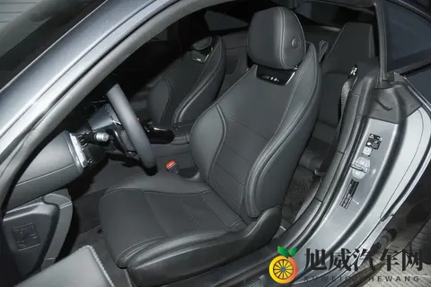 奔驰AMG-GT这一年:销量跌进冰窟窿 动力玩起猫腻戏-1