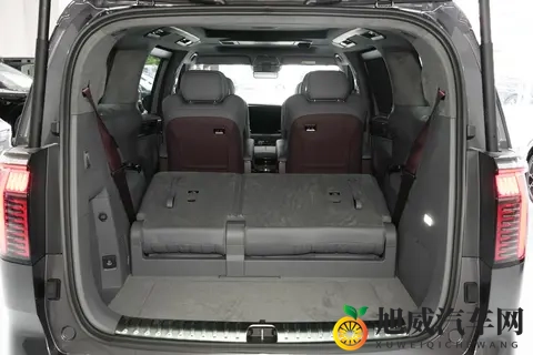 50万买极氪009，还是埃尔法？开完才知道，什么叫降维打击-3