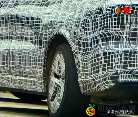 理想L9换代谍照曝光，后轮转向真能解决停车难？-1