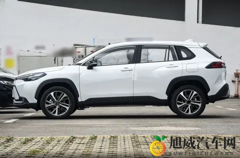 “新面具”，静态解读丰田锋兰达，单月销量稳定1W+-3