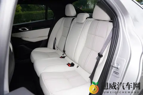 10-15万买紧凑级燃油车，领克03值得冲！为啥推荐你看看？-1