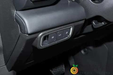 山海T1：你的“诗和远方”，被1499万的插混方盒子安排妥了！-3