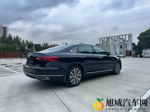 20年上牌大众帕萨特，56万公里，10万出头代步香不香？-3