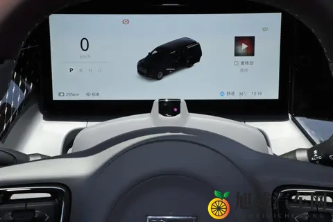 极氪009又放大招！买它当家用车，能省十几万，还能省心-3