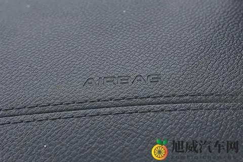 星越L全新东方曜系列：在新能源汽车的冲击下，燃油车如何破局-2