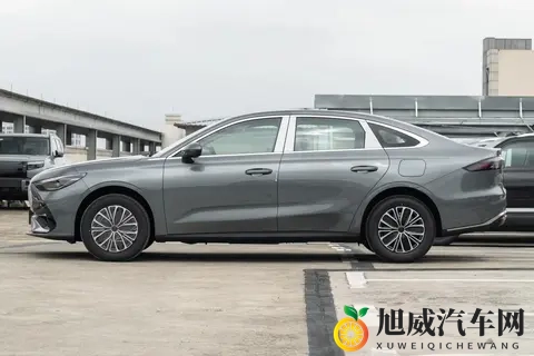 限时688万，银河星耀6上市，油耗28L，标配400V快充-1