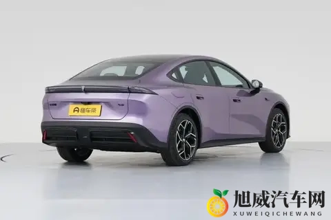 预售1399万起，全系3nm芯片+法拉利同款悬架，深蓝L06太实在了-3