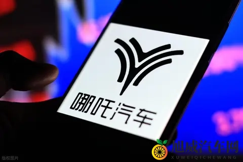 车主捡漏倒闭车企“烂尾车”,7万买辆哪吒,“因倒闭才有好价”-3