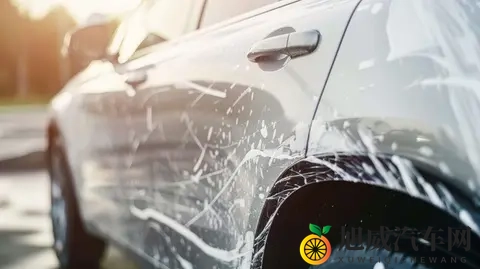 白色新车多久需要打一次腊？几位车主给了答案，你赞同吗-3