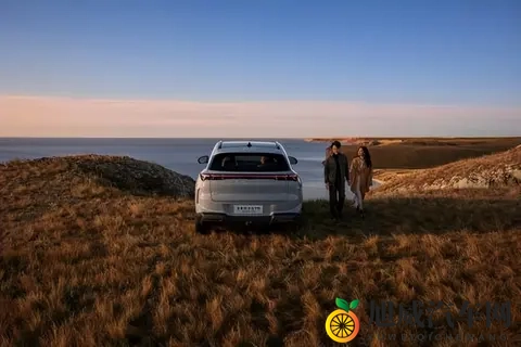 高速上的“老司机”？体验T5的自动变道超车！-2