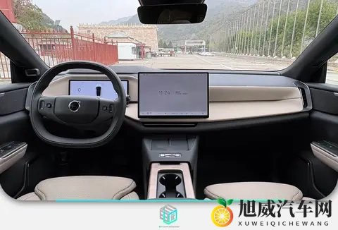 插混架构下，安全仍然是底色 试驾沃尔沃全新XC70-1