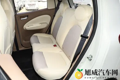 五菱宏光 MINIEV 2025 四门版：三款车型核心差异与选购建议-3