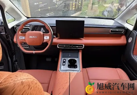 北汽制造锐胜 M8 中大型 MPV 将于 11 月 5 日预售-2