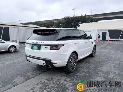 22年路虎揽胜运动，白色耀黑版，46万公里，准新价等你来！-3