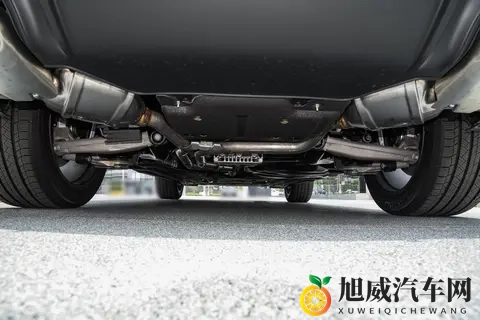 选 2026 款 Macan 不迷茫：传统与科技属性分析 60 万预算选择思路-3