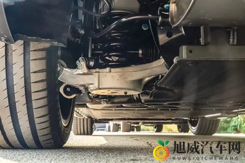 家用SUV新标杆！限时不到16万，比理想L8大，带全家出游不局促-1